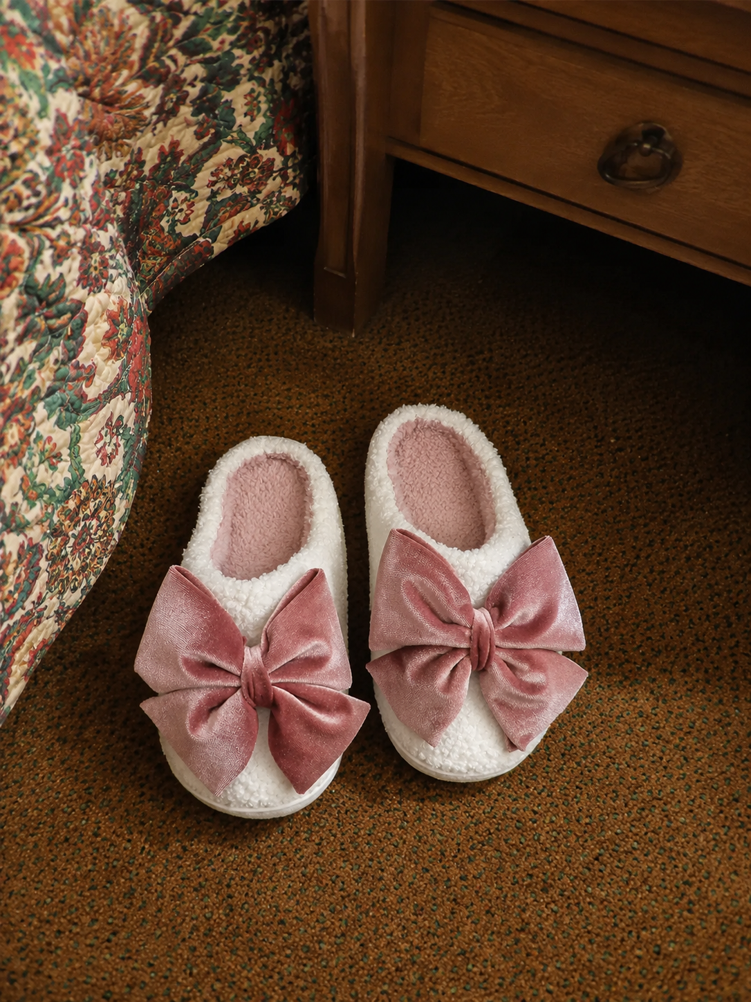 So Suite Pink Bow Slippers